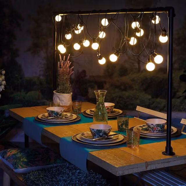 mysmartbuy Festoon LED Globe String Lights in Black with 7.5m Mains Powered Cable