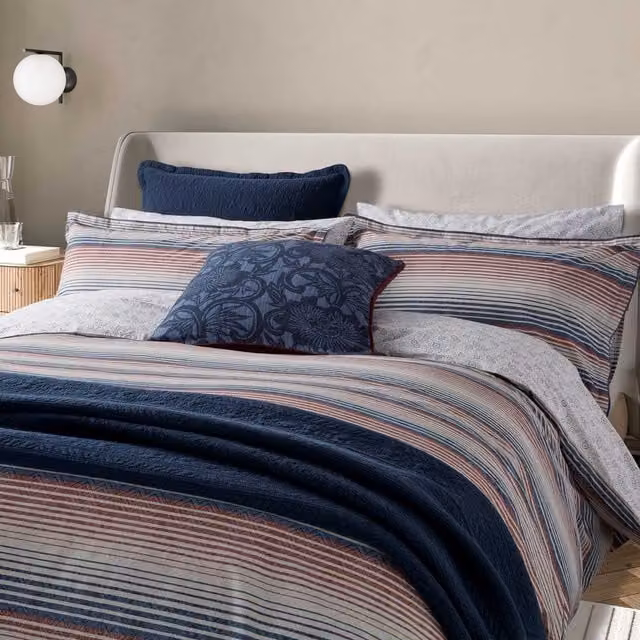 Bedeck of Belfast Stafford Kingsize Duvet Cover and Pillowcase Set, Navy and Red Floral Cotton Modal – 1