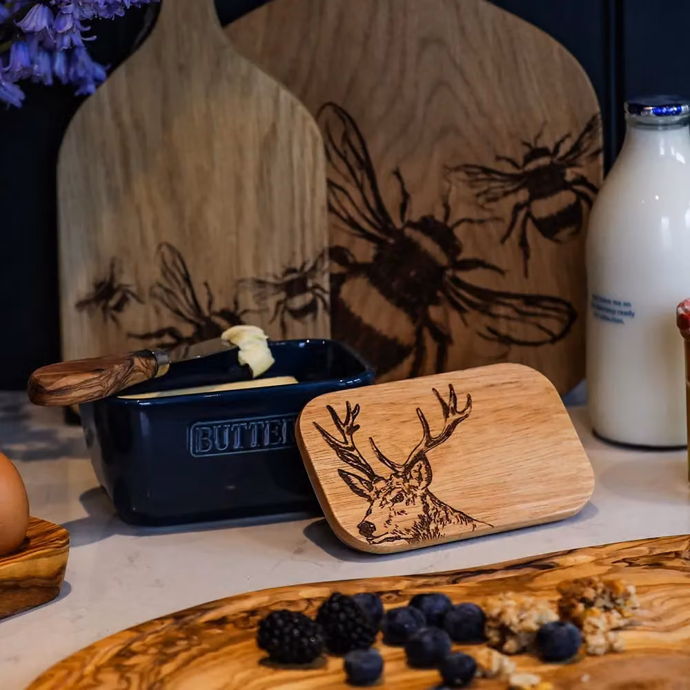 Selbrae House Blue Ceramic and Wood Stag Butter Dish – 2