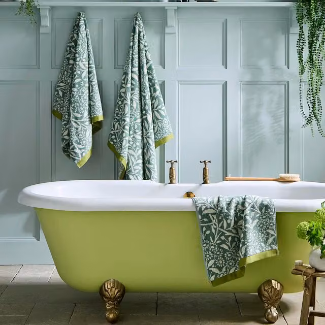 William Morris At Home Michaelmas Daisy Towel in Sage Green