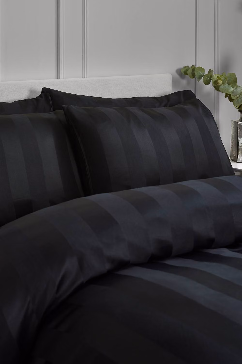 Catherine Lansfield So Soft Satin Stripe Duvet Cover Set with Pillowcases, Black, W/D/H: 200 x 200 cm and 50 x 75 cm – 2