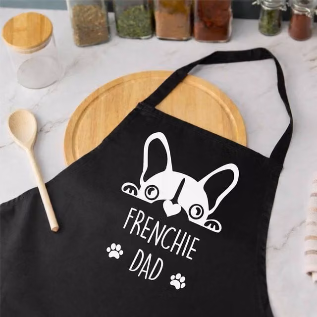 60 SECOND MAKEOVER Men's Frenchie Dad Apron in Black – 1