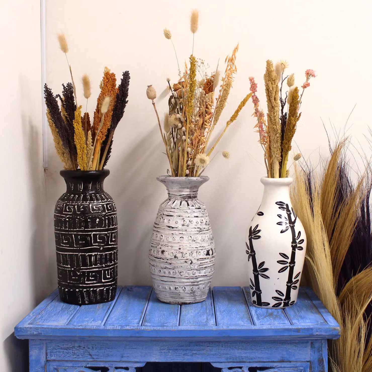 KDMD Bamboo Motif Ceramic Straight Vase in Beige, White or Black, H 32.0 cm x W 14.0 cm x D 14.0 cm – 4
