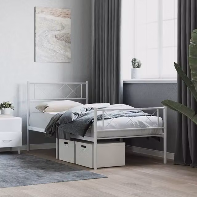 Berkfield Home Metal Bed Frame with Headboard and Footboard in White, W: 107 cm, L: 203 cm