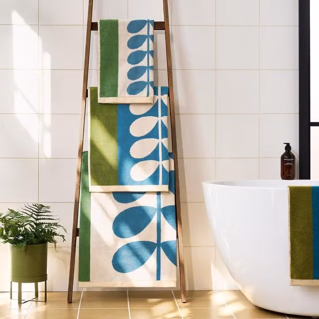 Orla Kiely Stem Check Cotton Towel in Willow Multicolour