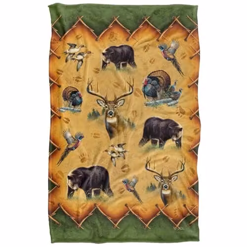 JQ Licensing Tribal Lodge Hunting Animals Super Soft Snuggle Blanket, Multicolour, 91 x 147 cm – 1