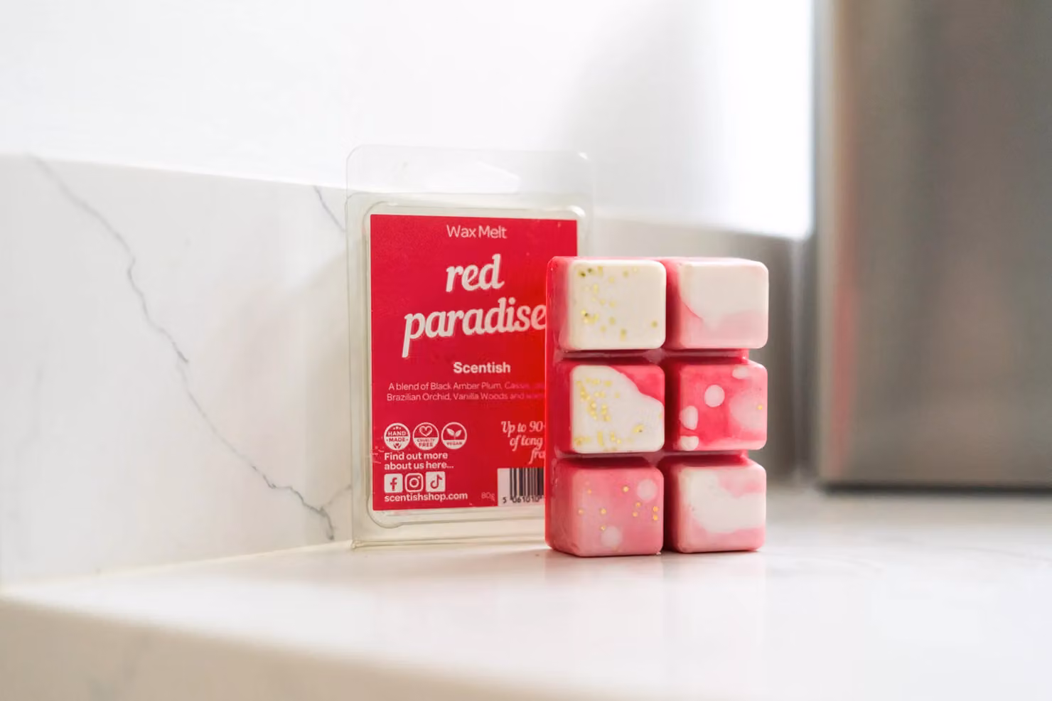 Scentish Red Paradise Wax Melt with Fruity, Floral, Gourmand and Woody Notes, 6.0 g – 2