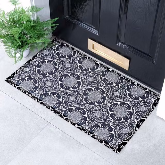 Artsy Mats Black and White Floral Pattern Indoor and Outdoor Doormat W: 70 cm, D: 40 cm – 1
