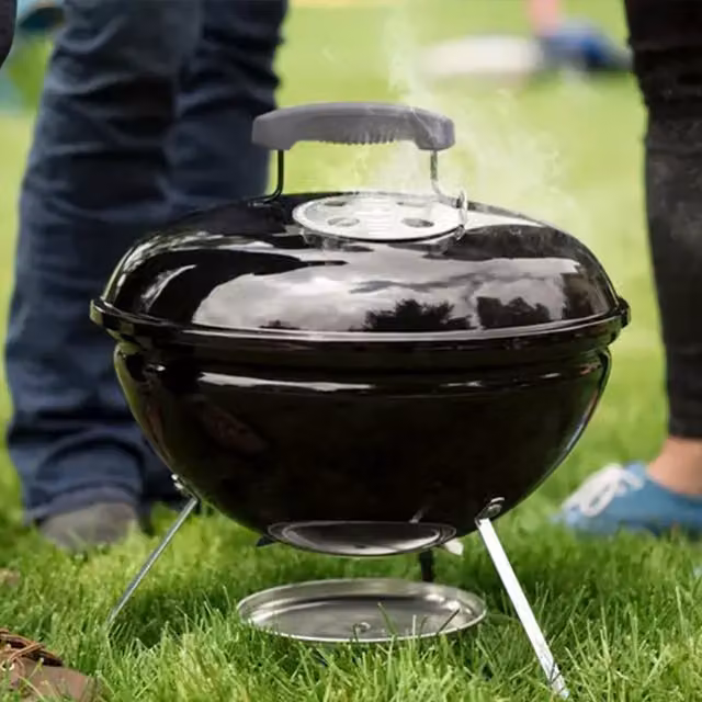 Vida Designs Kansas Small Charcoal Kettle Grill BBQ in Black