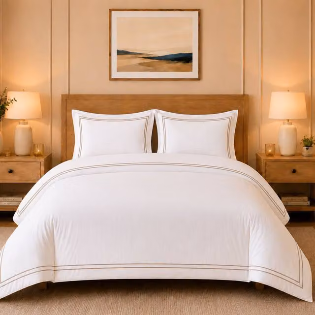 Grace TC800 100% Cotton Mako Sateen Duvet Cover and Pillowcase Set in White, W/D/H: 180 x 200 cm – 1