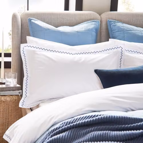 Christy Wave Edge Embroidered Cotton Percale Duvet Cover and Pillowcase Set in Blue, W/D/H: 140 x 200 cm – 7