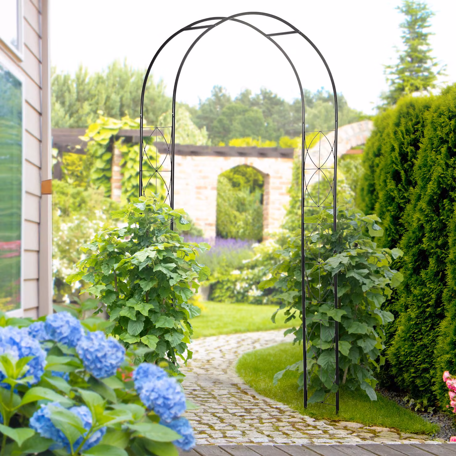 Outsunny Vintage Style Steel Wedding Arch and Garden Trellis Support, Black, H 230 x W 114 x D 30 cm – 2