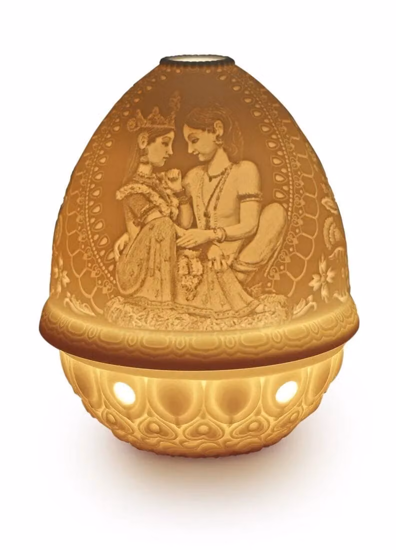 Lladró Divine Love Lithophane Porcelain Tabletop Ornament