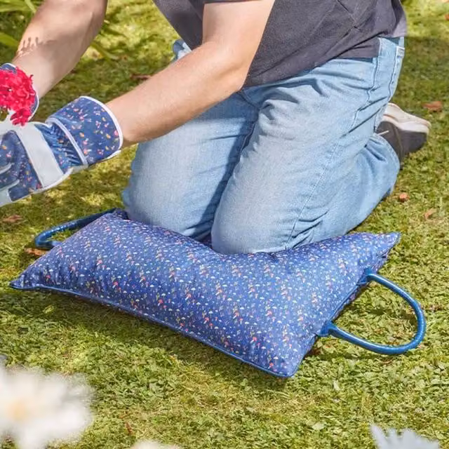 Garden Mile Blue Floral Garden Kneeler