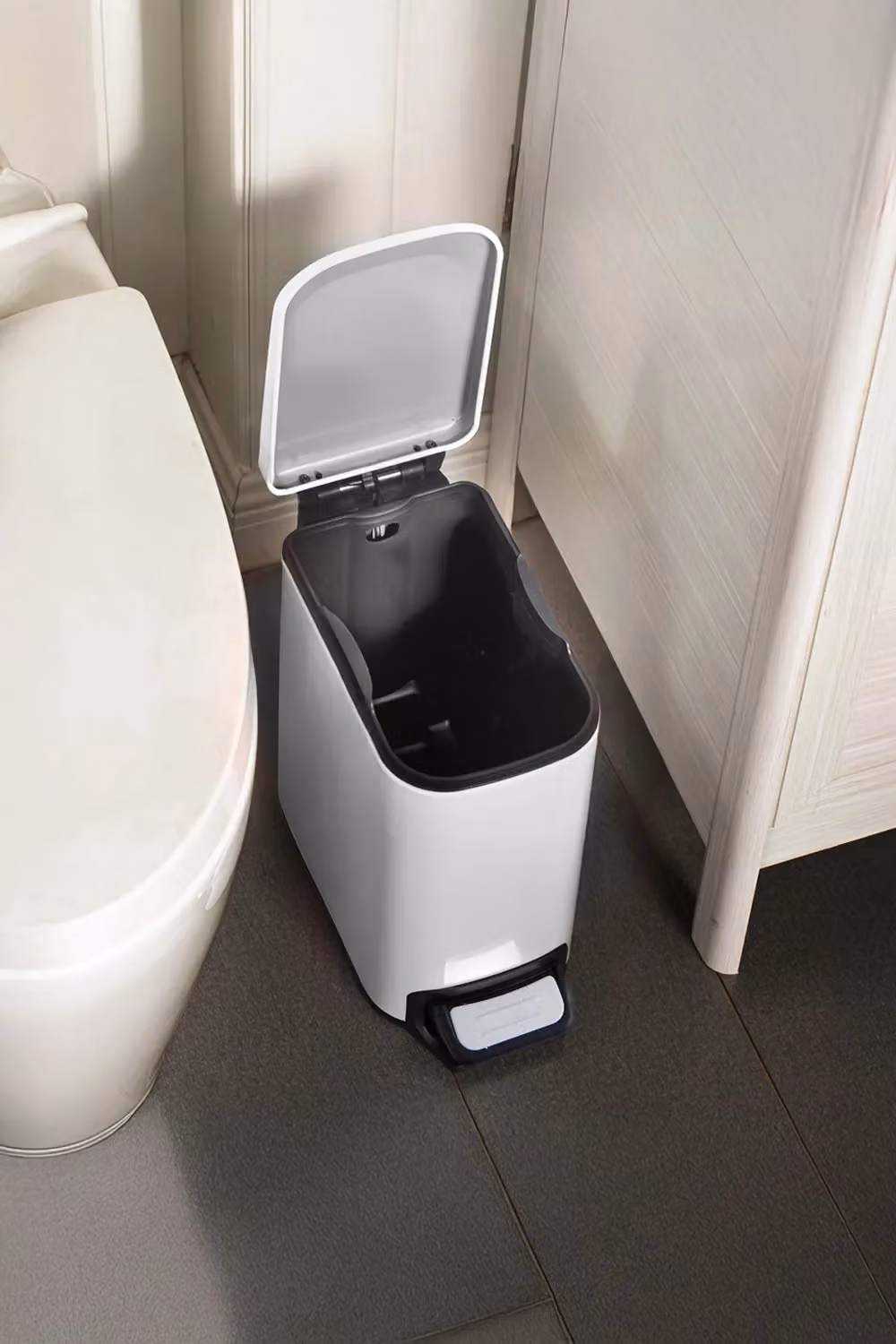 Living and Home 6L Stainless Steel Trash Bin with Soft-Close Foot Pedal and Removable Inner Bucket in White – 4