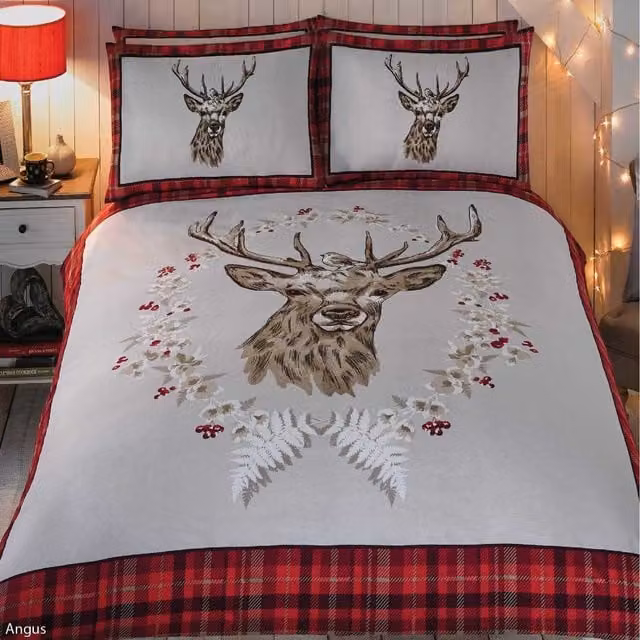 Rapport Home Angus Stag Cotton Duvet Set and Pillowcase in Multicolour