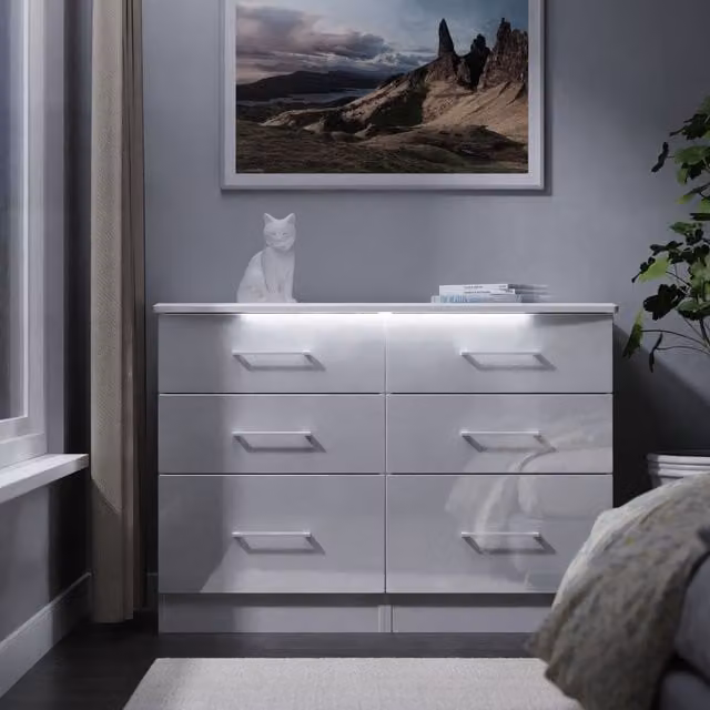 Ready Assembled 2 U Lyon 6 Drawer Midi Chest in White