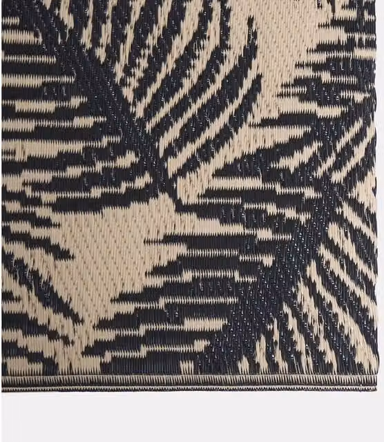 OHS Mono Leaf Waterproof Outdoor Rug in Black, 170 cm