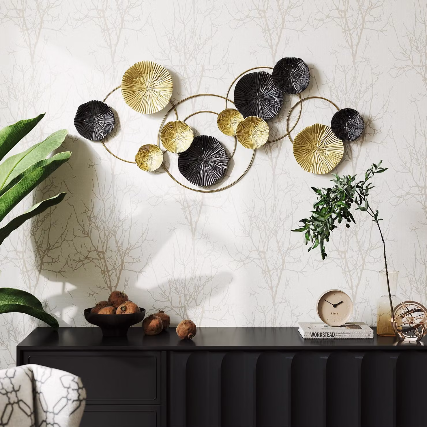 HOMCOM Modern Geometric Metal Wall Art with Abstract Round Disc Design in Gold and Silver – 4