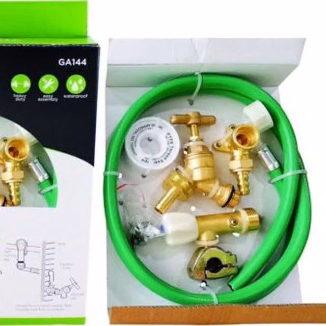 Garden Mile Brass Garden Spray Nozzle and Taps, Gold, 3/4"