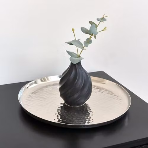 Melody Maison Large Round Silver Hammered Metal Tray, Diameter: 30 cm