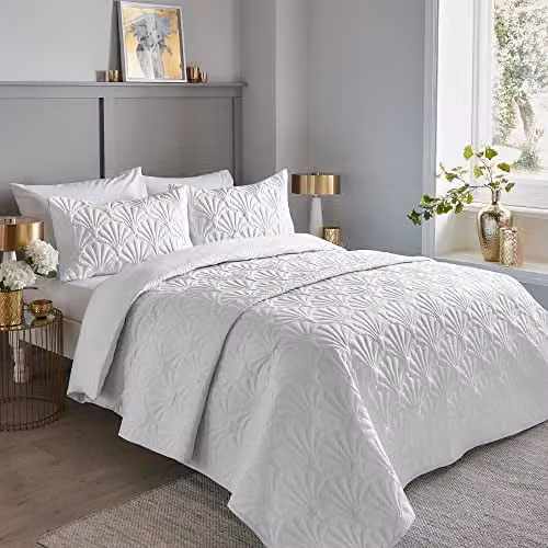 Serene White Microfibre Duvet Cover and Pillowcase Set, W/D/H: 260 x 220 x 260 cm