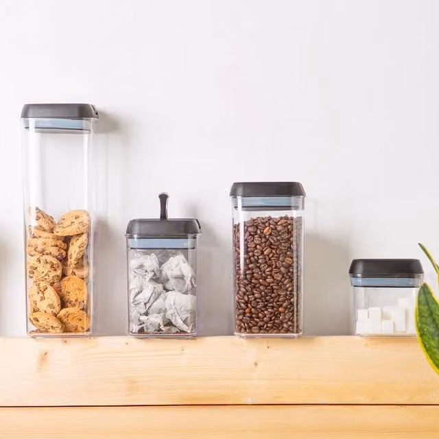 Argon Tableware 14pc Set of Black Plastic Stackable Food Storage Containers with Clip Lock Lids