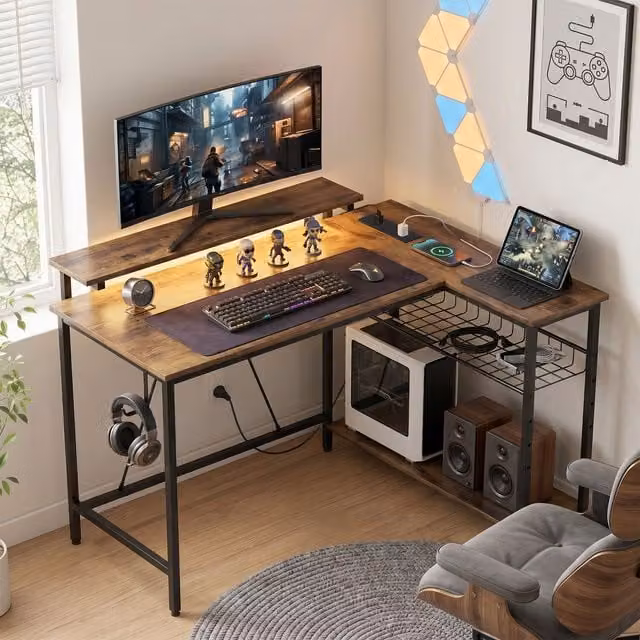HOMCOM Reversible L-Shaped Gaming Desk with Power Outlet and Light in Rustic Brown