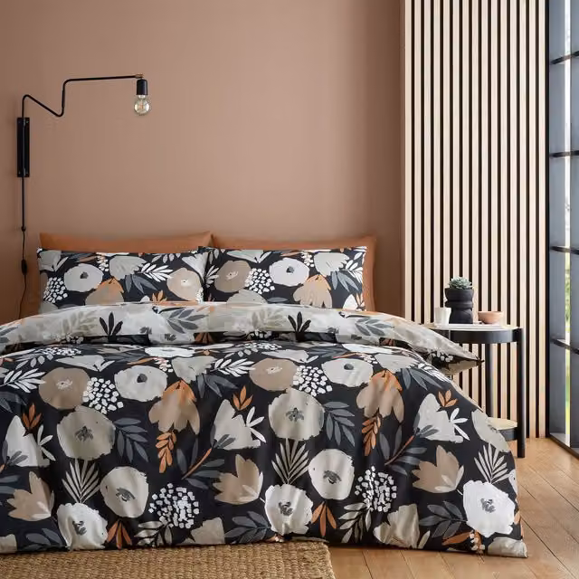 Ulster Weavers Fusion Black and Natural Flower Art Abstract Reversible Duvet Cover and Pillowcase Set, W: 140 cm, H: 200 cm