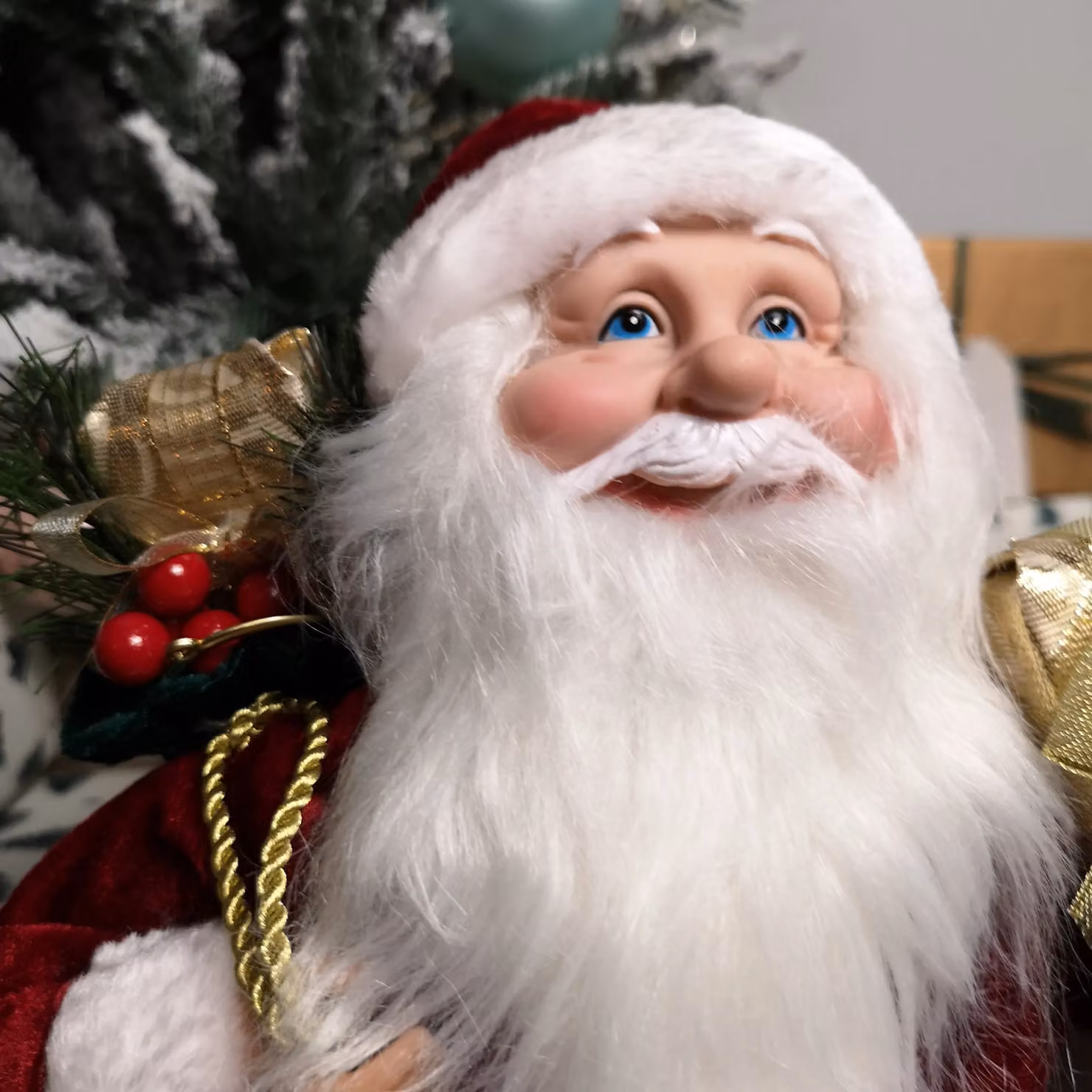 Samuel Alexander Red Standing Santa with Gift Sack Christmas Indoor Tabletop Decoration, Height: 40 cm – 2