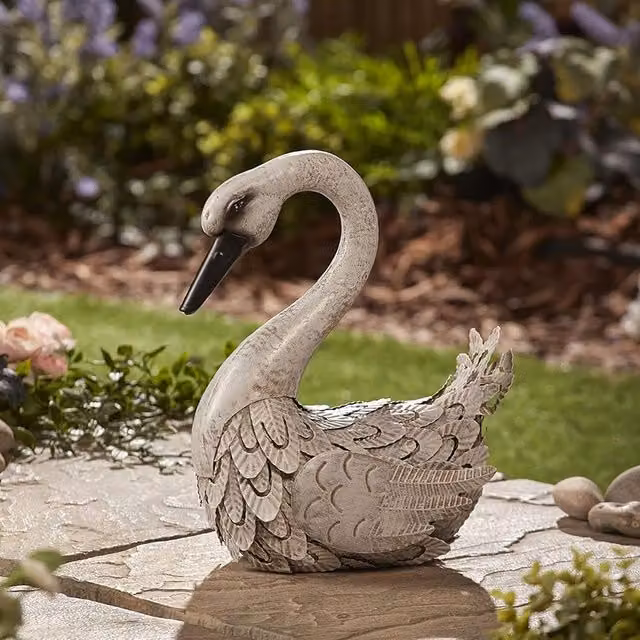 Garden Gear Classic Swan Garden Ornament in Multicolour, Grey and White