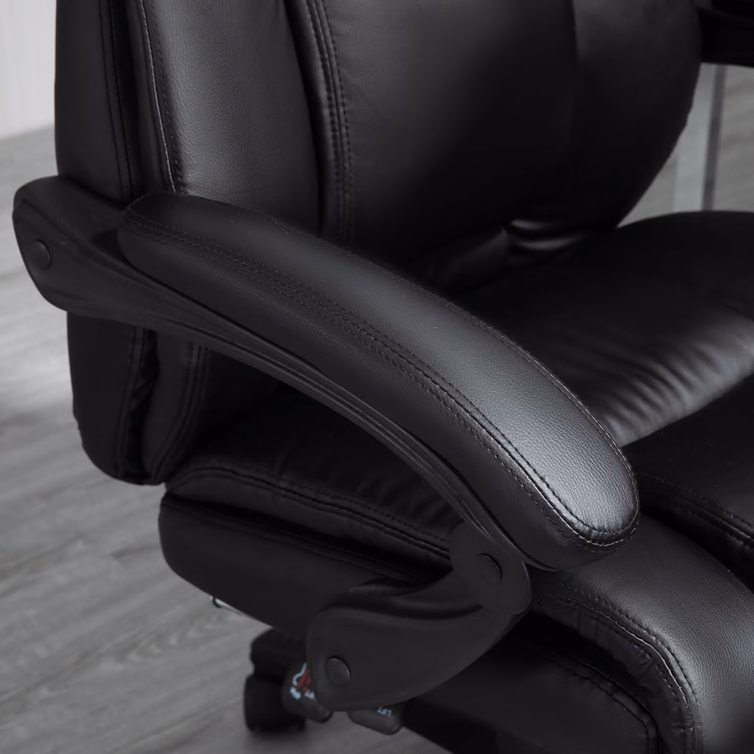Vinsetto Executive Home Office Swivel Chair with Footrest and Headrest in Black PU Leather – 6