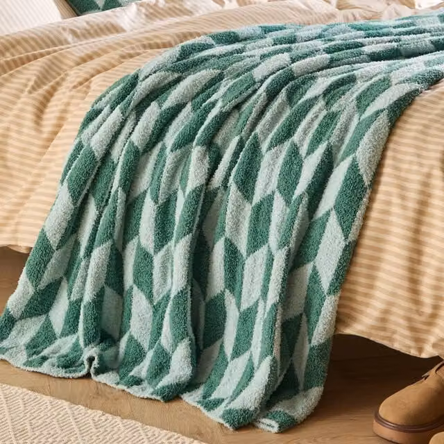 Furn Olsen Geometric Reversible Double Face Throw in Green, W: 130 cm, D: 180 cm – 1