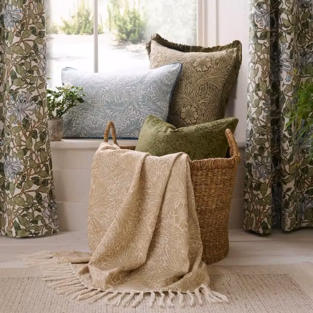 William Morris At Home Marigold Floral Cotton Throw with Fringes, Beige, W: 130 cm, D: 170 cm