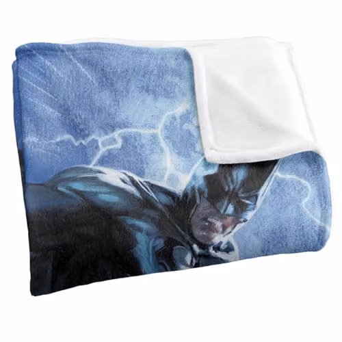 Warner Bros. Batman Leaping Down Super Soft Silky Touch Fleece Throw Blanket, Multicolour, W: 91.44 cm x L: 147 cm – 2