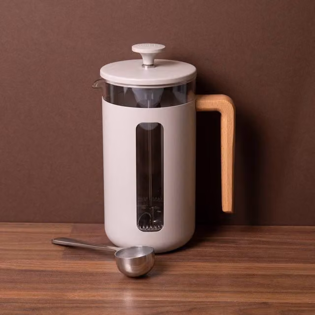 La Cafetiere Pisa 8-Cup Cafetière and Coffee Measuring Scoop in Latte Cream – 1