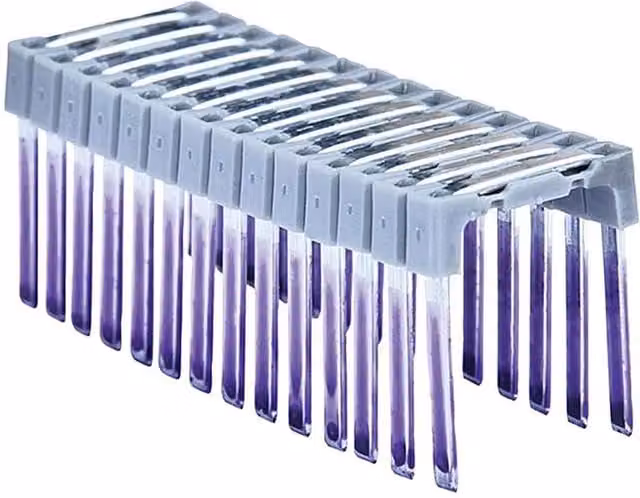 DeWalt Silver Plastic Flat Wire Cable Staples, 540 Pack
