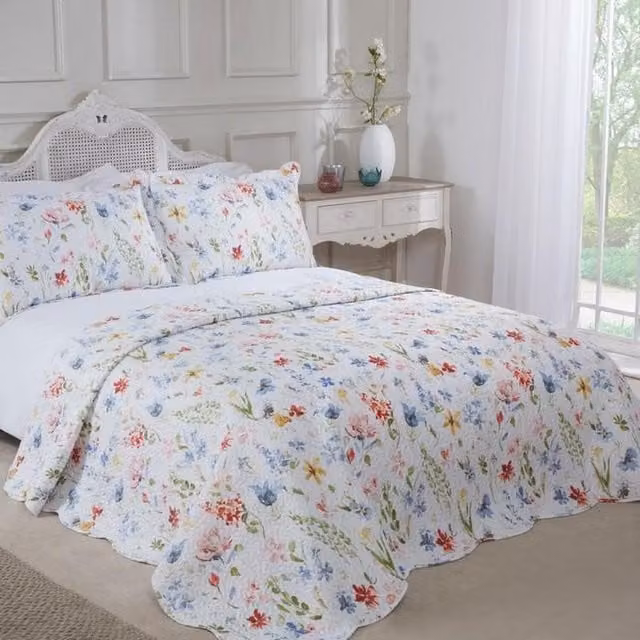 Emma Barclay Spring Meadow Floral Quilted Bedspread in Multi/White
