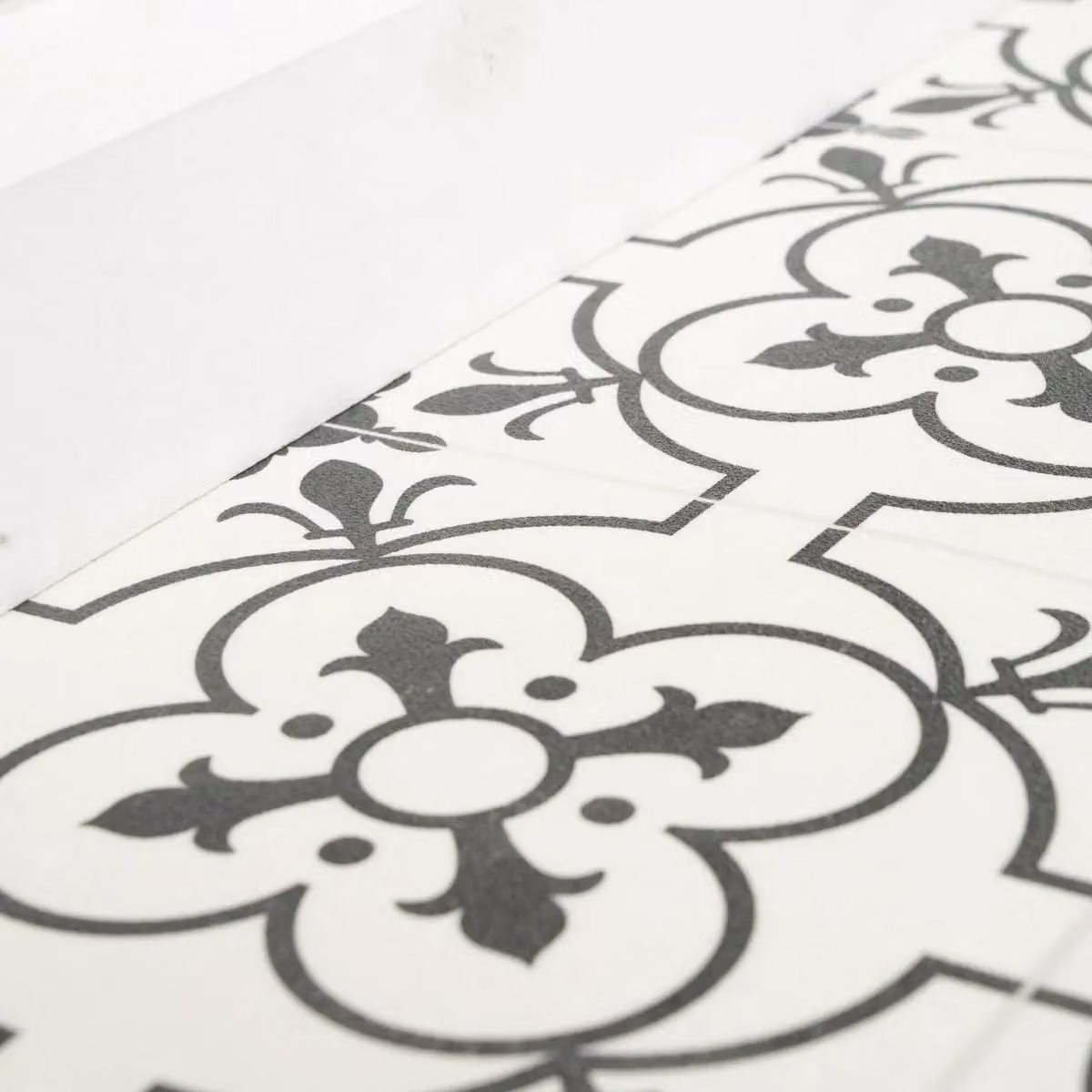 Envy Grey Designer Effect Textile Backed Vinyl Flooring Sheet in Cream, W: 400 cm, L: 600 cm
