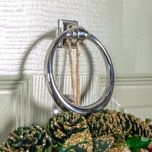 Samuel Alexander Round Christmas Wreath with Baubles and Red Berries in Red and Green, Diameter: 36 cm – 2