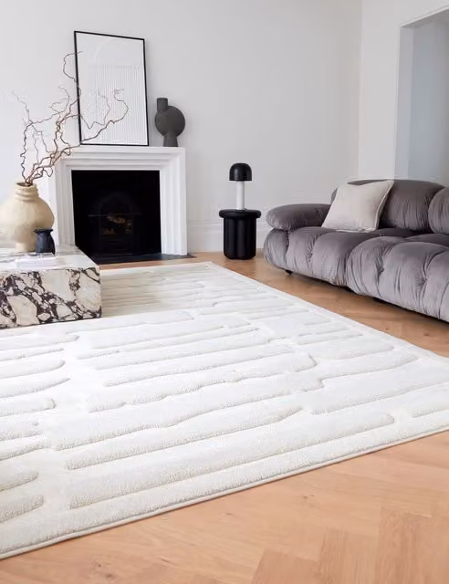 Asiatic Valley Modern Abstract Hand-Tufted Rug in White and Ivory