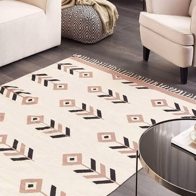 Wyld and Coco Kilim Area Rug, Beige and Black Cotton Reversible Flat Weave with Fringes, W: 140 cm, L: 200 cm