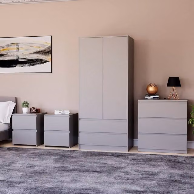 Vida Designs Modern Grey 4 Piece Bedroom Set