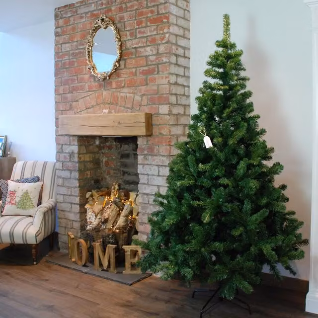 Samuel Alexander Luxury Green Christmas Tree, Height: 210 cm, Width: 137 cm – 1