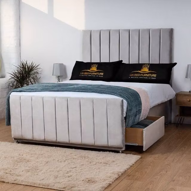 UK Bed Furniture Hampton Divan Bed with 4 Drawers and 26 Inch Headboard in Silver Grey Velvet, W/D/H: 180 x 200 x 66.04 cm