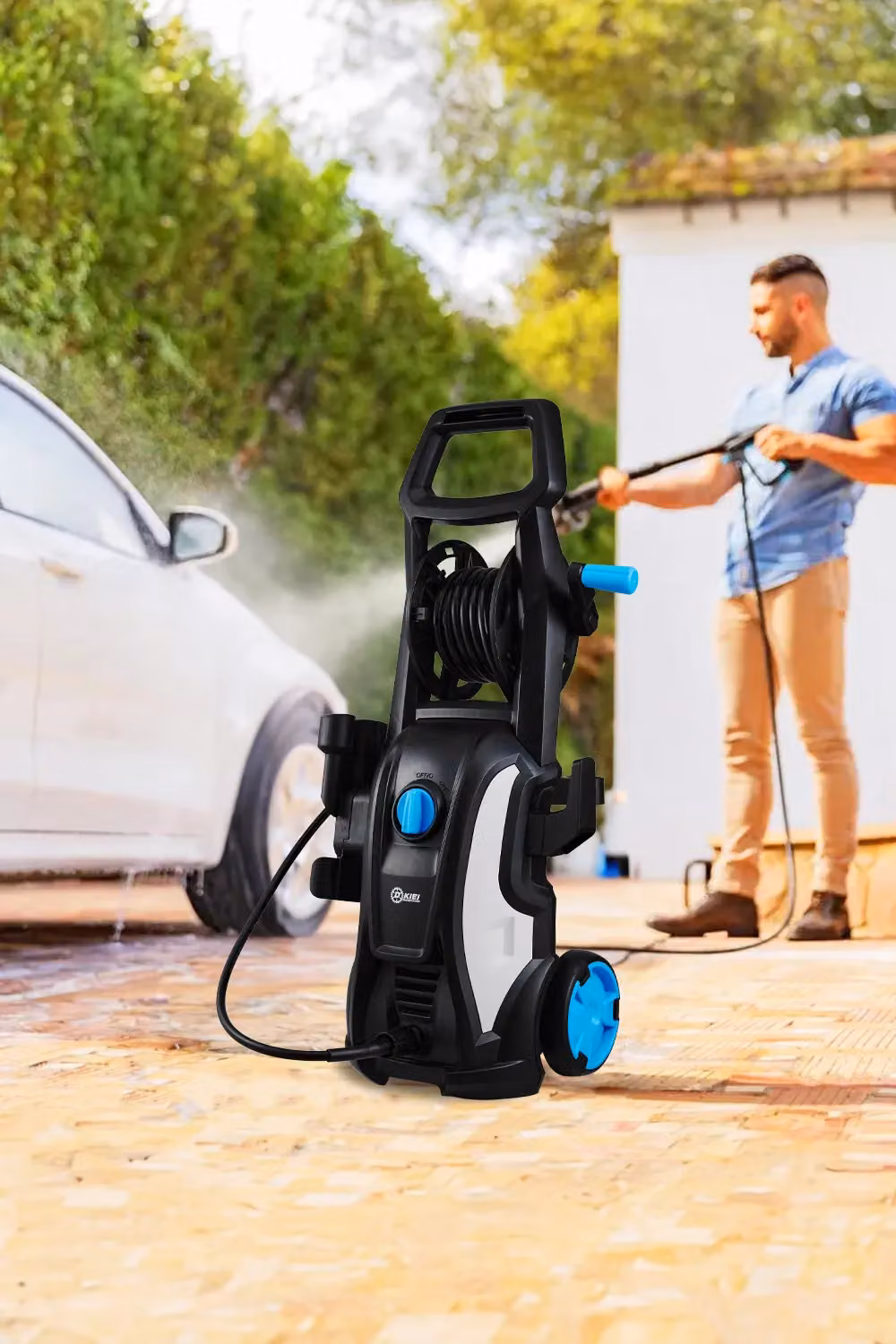 Living and Home 90 Bar High Pressure Washer with 1600W Power and Aluminium Motor in Black – 3