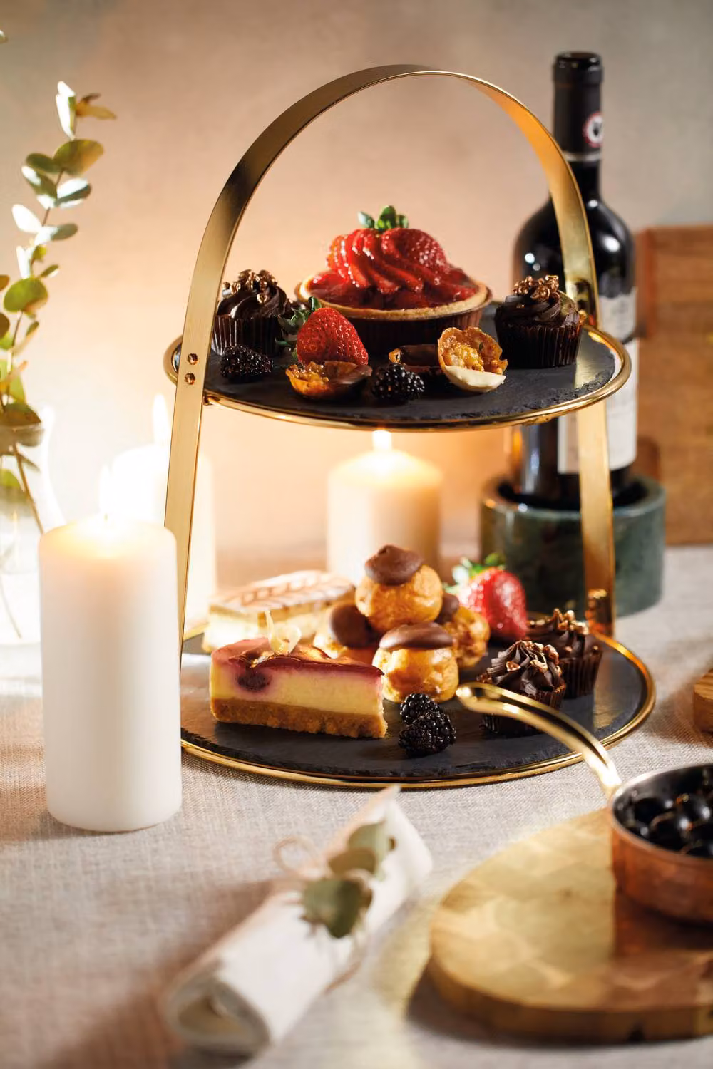 Artesa 2-Tier Round Slate and Wood Serving Stand Set in Anthracite and Gold – 5