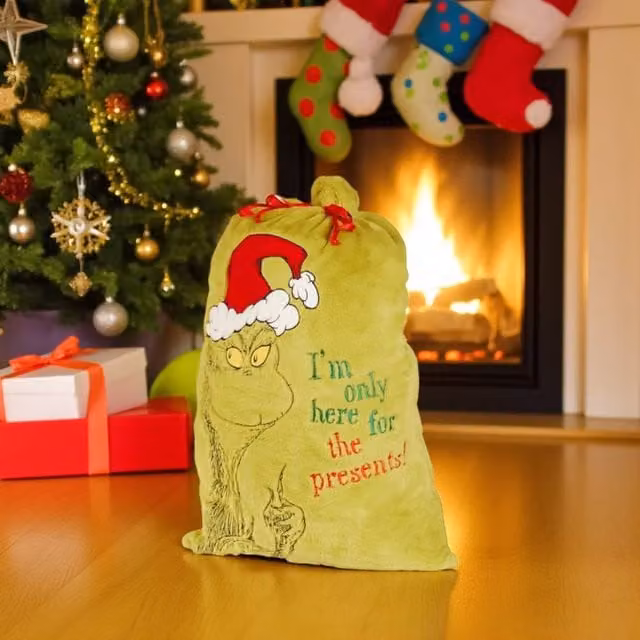 Garden Greatness Grinch Here For The Presents Christmas Sack in Green – 1