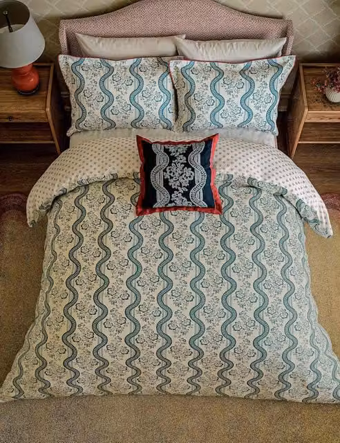 Sanderson Aubrey Reversible Floral Cotton Bedding Set with Pillowcase, Multicolour, W: 180 cm x L: 200 cm