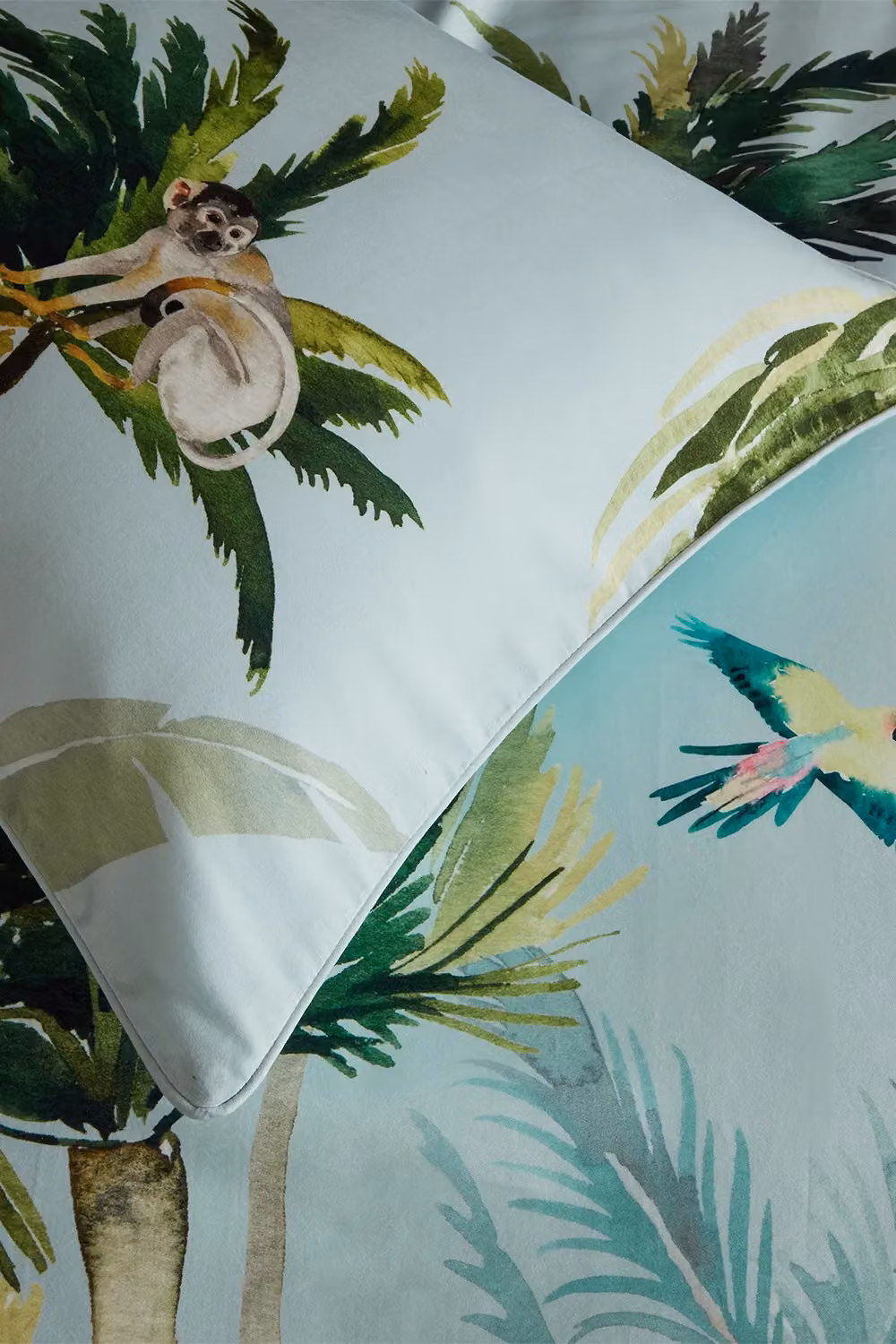 Paoletti Forsteriana Multicolour Tropical Floral 200 Thread Count Piped Pillowcases – 2